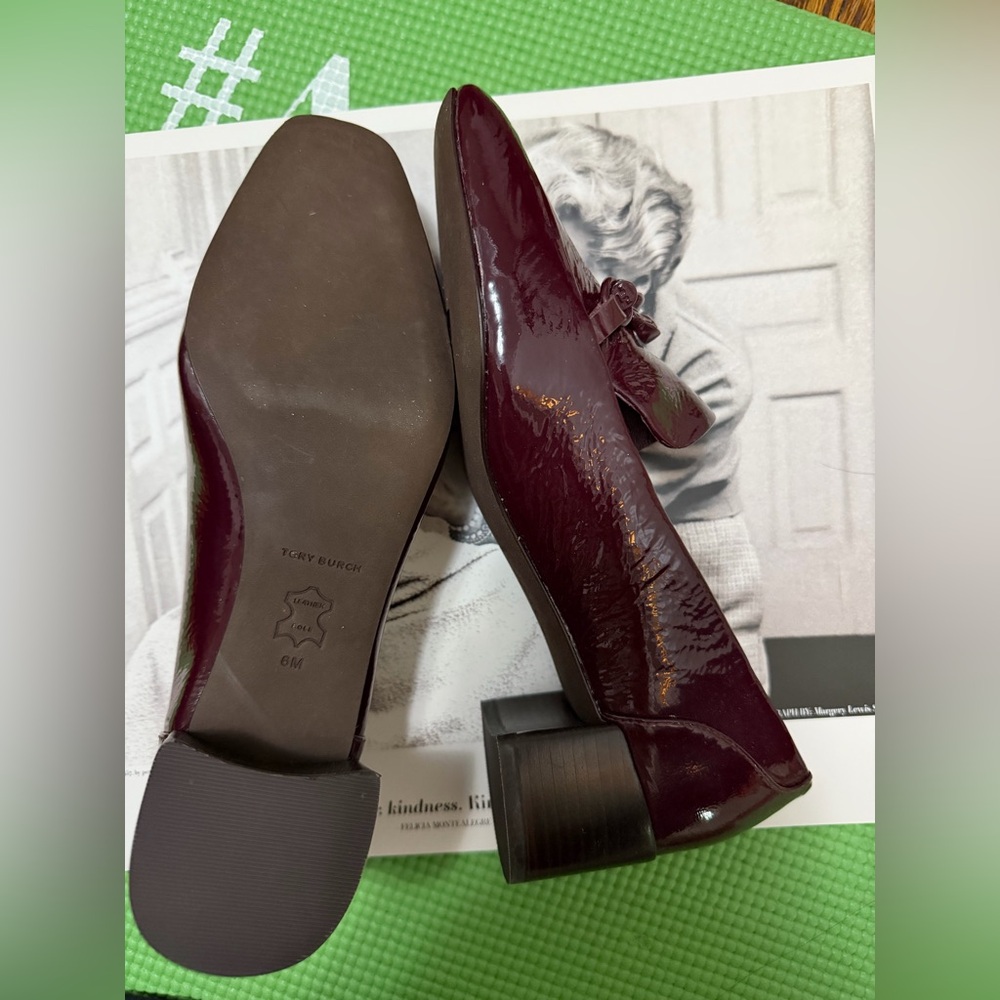 Tory Burch JESSA HEELED LOAFER in Burgundy Size 6 - never worn - Picture 5 of 6